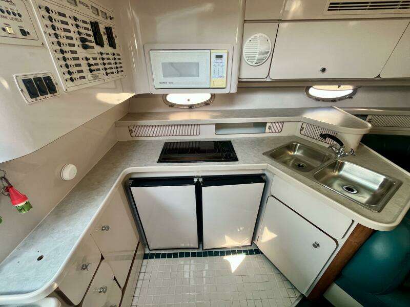 40ft Regal Yacht For Sale