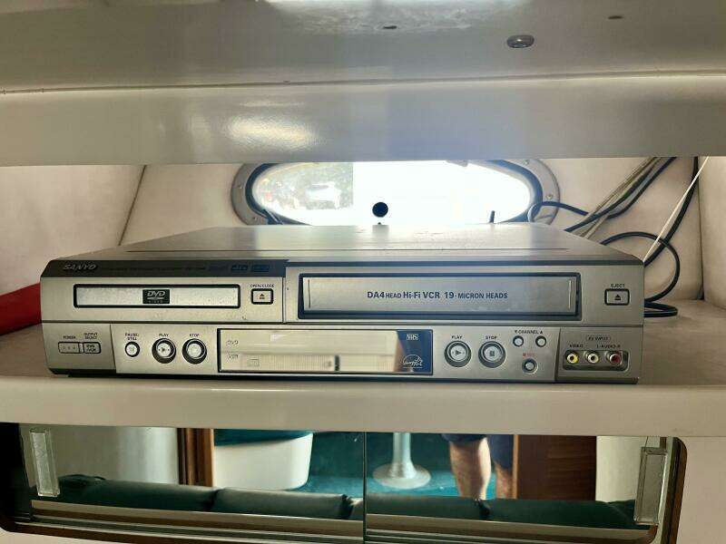 40ft Regal Yacht For Sale