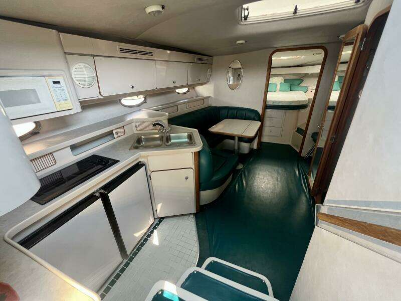 40ft Regal Yacht For Sale