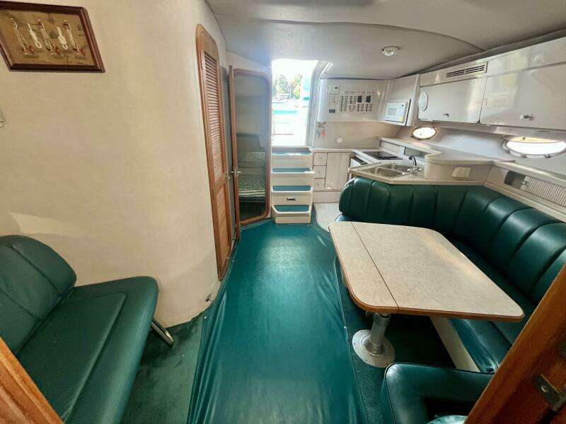 40ft Regal Yacht For Sale