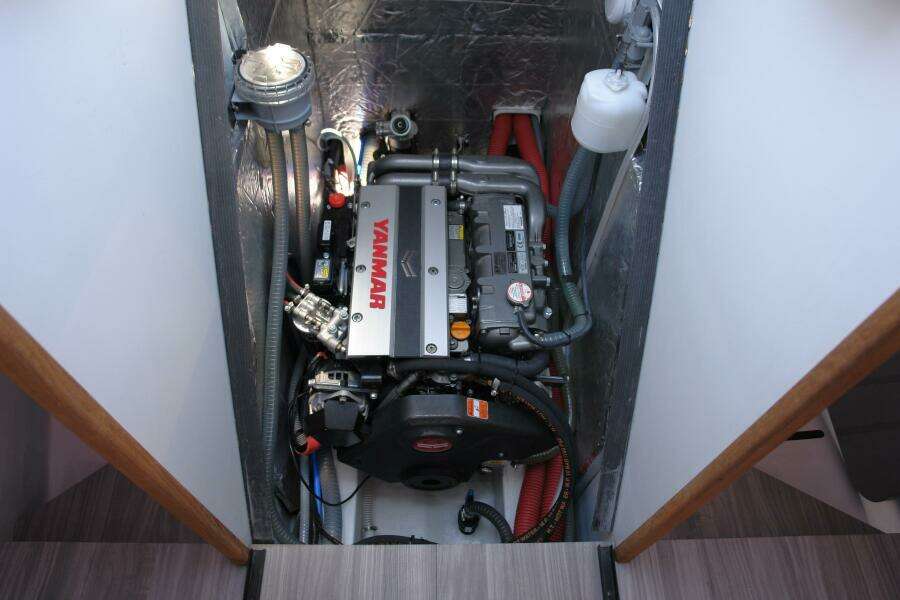 65ft Black Pepper Yacht For Sale