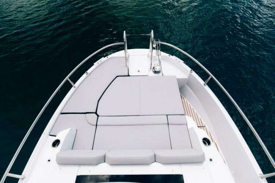 29ft Jeanneau Yacht For Sale