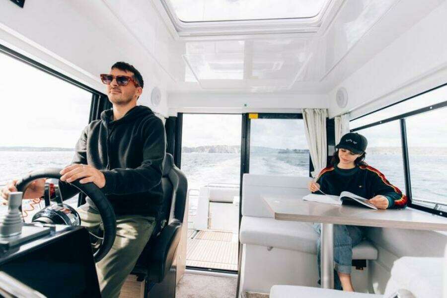 29ft Jeanneau Yacht For Sale