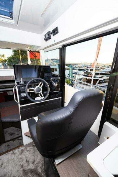 29ft Jeanneau Yacht For Sale