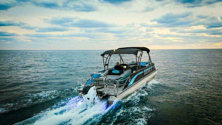 30ft Vision Yacht For Sale