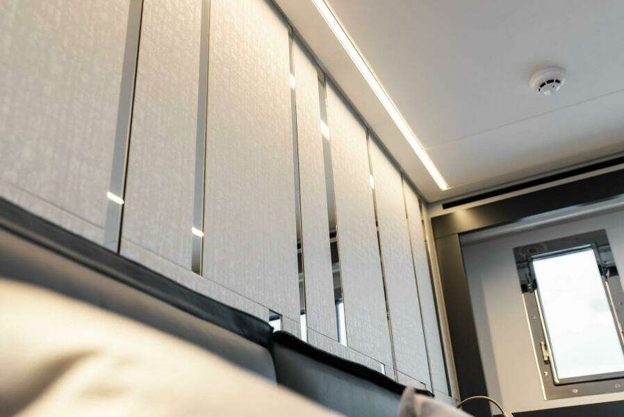 2024 Pershing 6X Master Stateroom