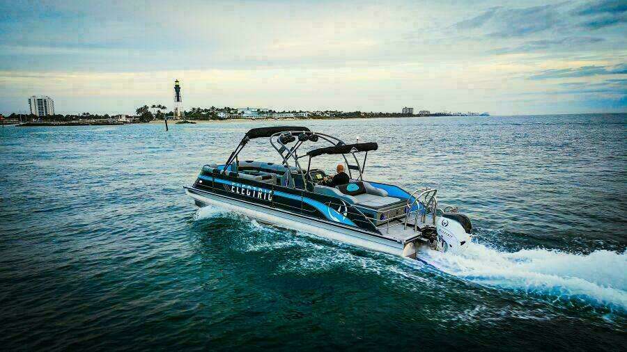 30ft Vision Yacht For Sale