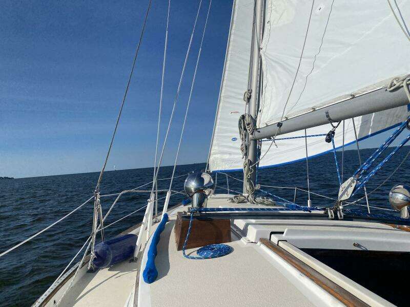 32ft Morgan Yacht For Sale