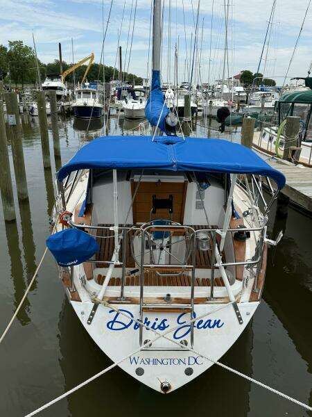 32ft Morgan Yacht For Sale