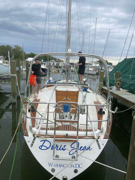 32ft Morgan Yacht For Sale