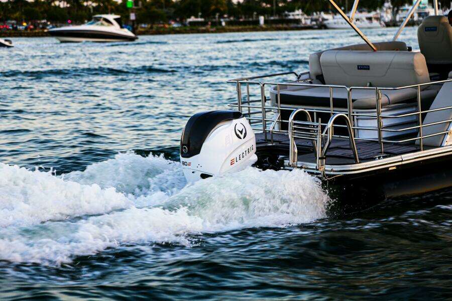 24ft Vision Yacht For Sale