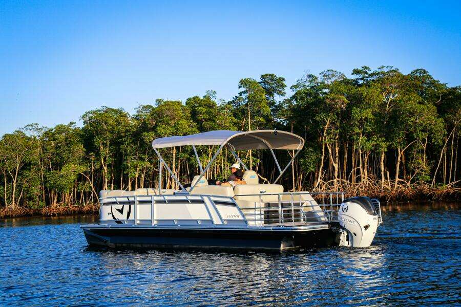 24ft Vision Yacht For Sale