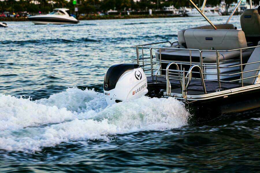 24ft Vision Yacht For Sale