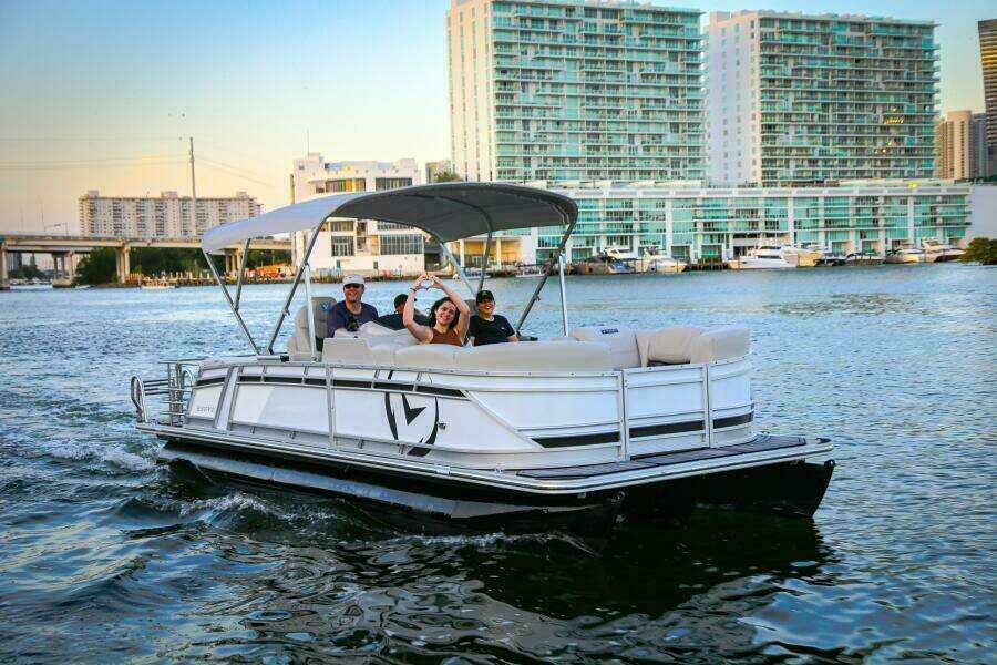24ft Vision Yacht For Sale