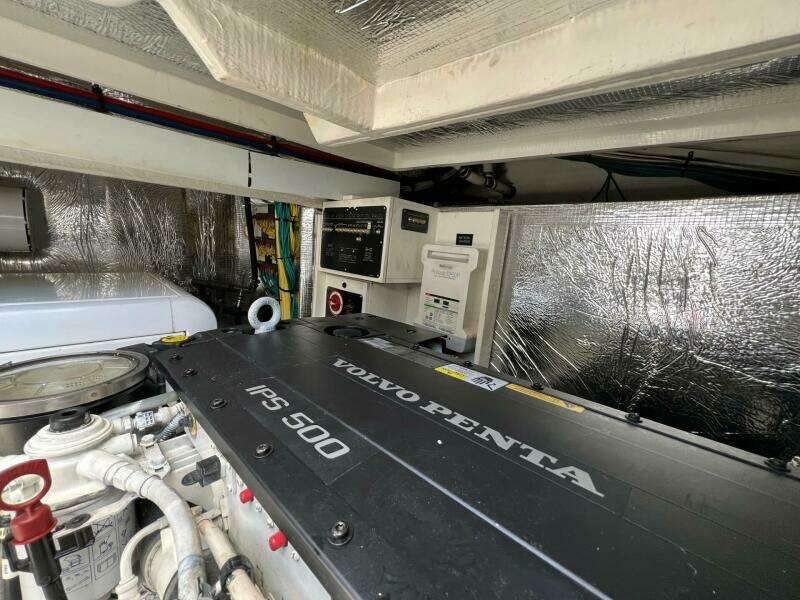 41ft Cruisers Yachts Yacht For Sale
