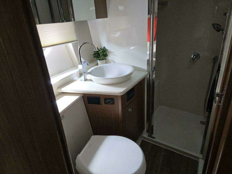 DONNA 41ft Cruisers Yachts Yacht For Sale