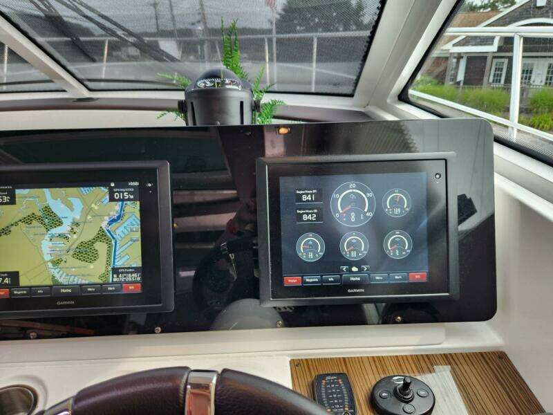 41ft Cruisers Yachts Yacht For Sale