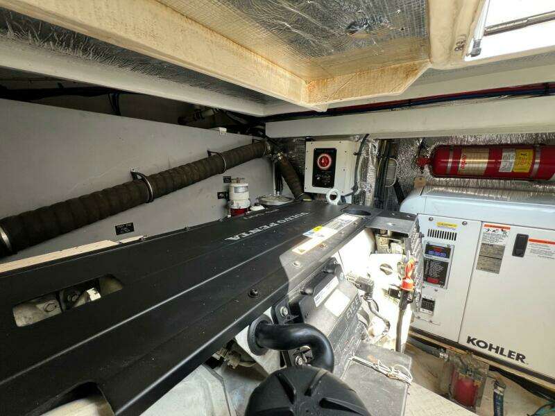 41ft Cruisers Yachts Yacht For Sale