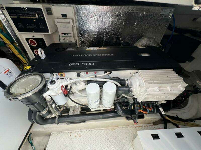 41ft Cruisers Yachts Yacht For Sale