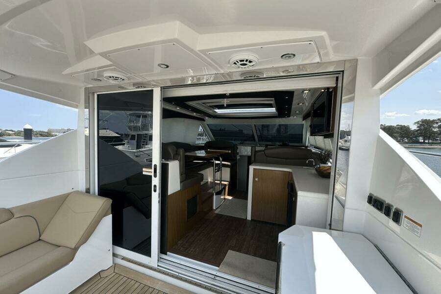 41ft Cruisers Yachts Yacht For Sale