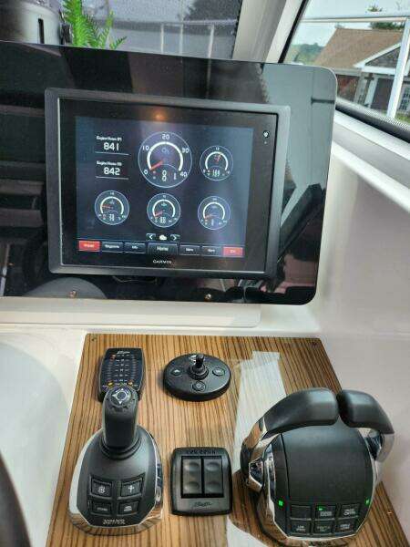 41ft Cruisers Yachts Yacht For Sale