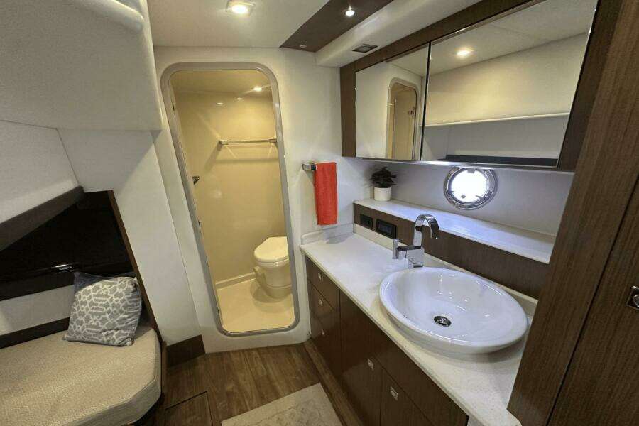 41ft Cruisers Yachts Yacht For Sale