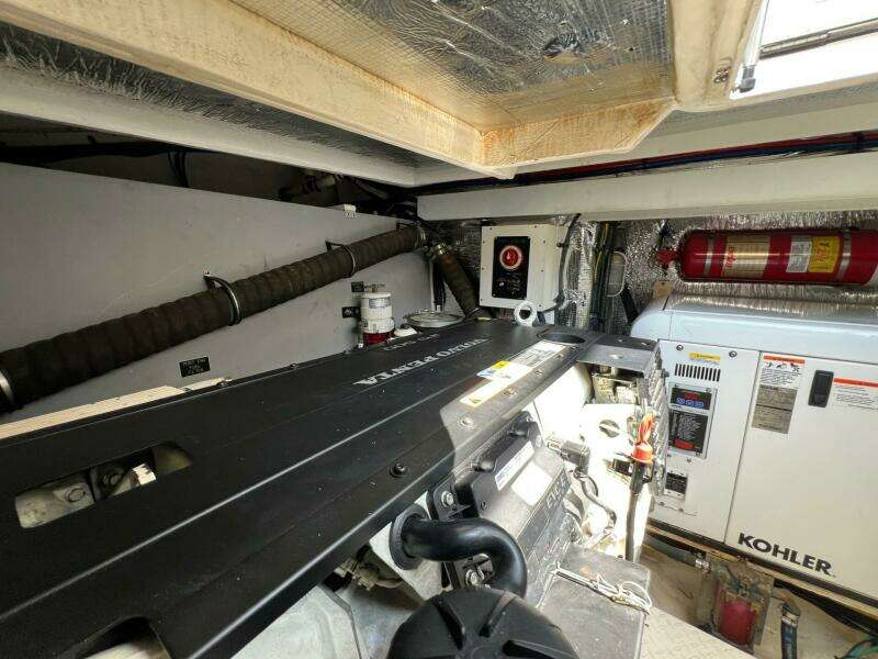 41ft Cruisers Yachts Yacht For Sale