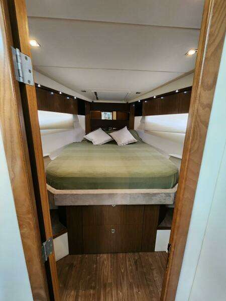 41ft Cruisers Yachts Yacht For Sale