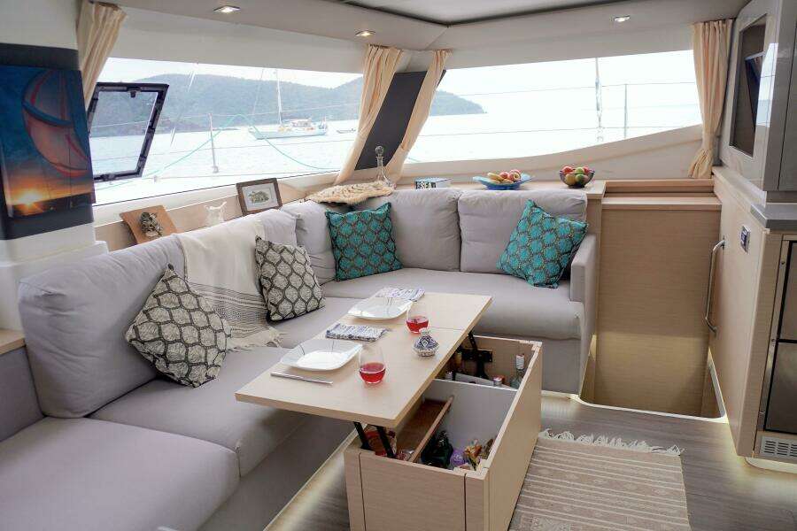 Itiki 43ft Fountaine Pajot Yacht For Sale