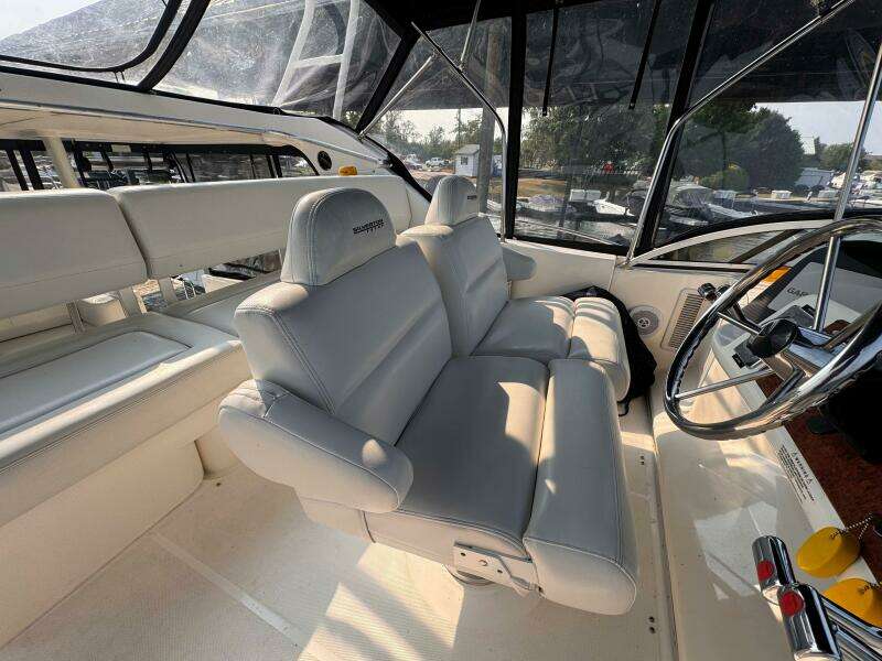 Overboard 35ft Silverton Yacht For Sale