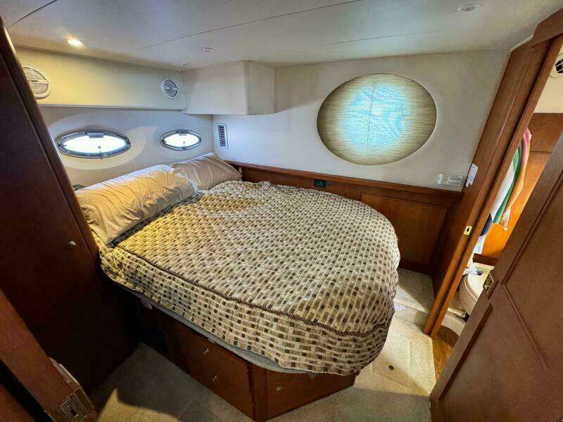 Overboard 35ft Silverton Yacht For Sale