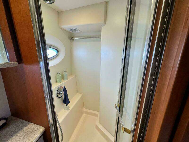 Overboard 35ft Silverton Yacht For Sale