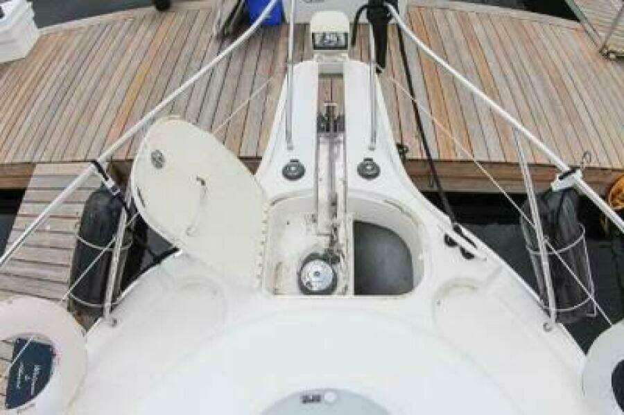 Overboard 35ft Silverton Yacht For Sale