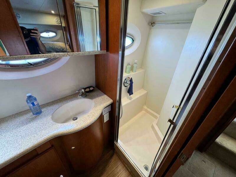 Overboard 35ft Silverton Yacht For Sale