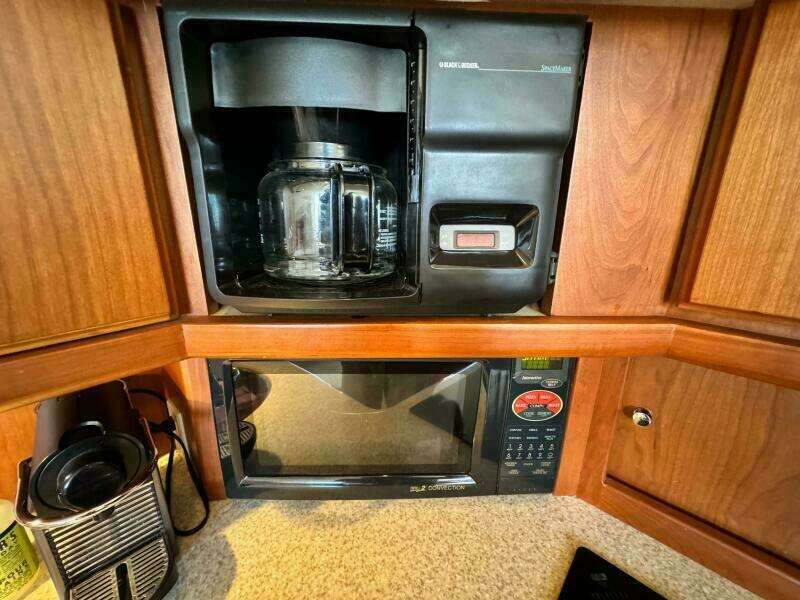 Overboard 35ft Silverton Yacht For Sale