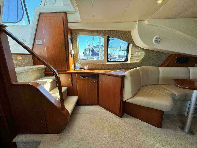 Overboard 35ft Silverton Yacht For Sale