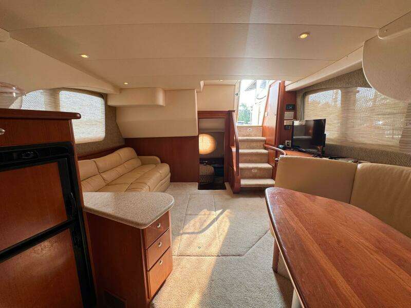 Overboard 35ft Silverton Yacht For Sale