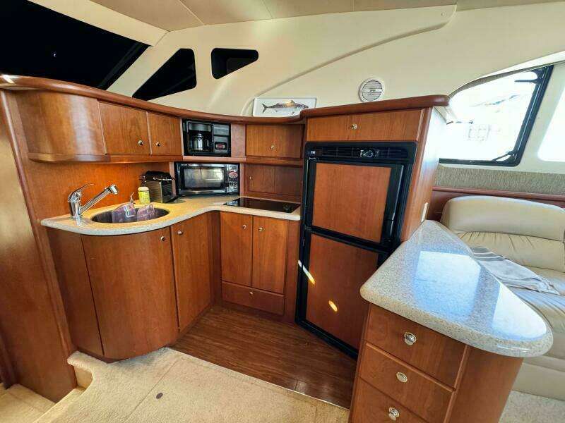 Overboard 35ft Silverton Yacht For Sale