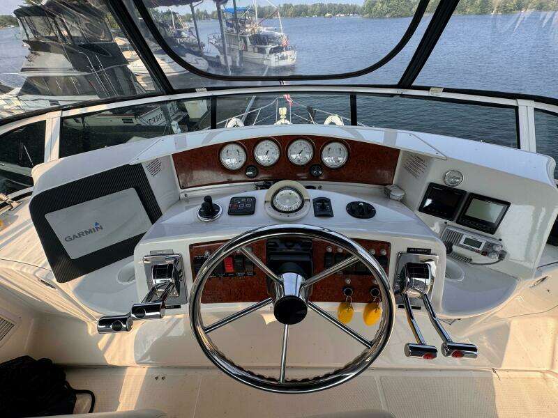 Overboard 35ft Silverton Yacht For Sale