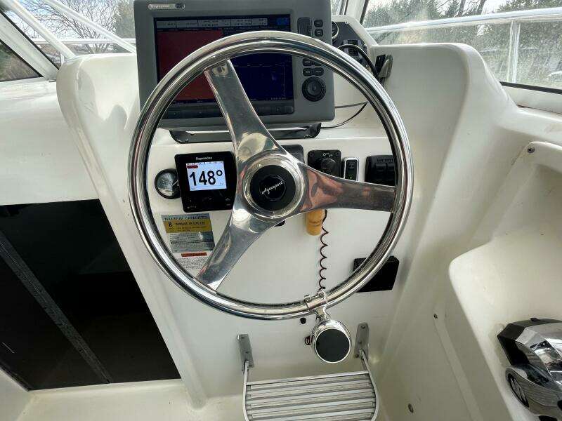 25ft Aquasport Yacht For Sale