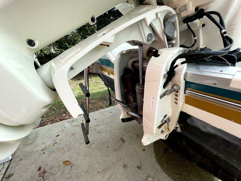 25ft Aquasport Yacht For Sale