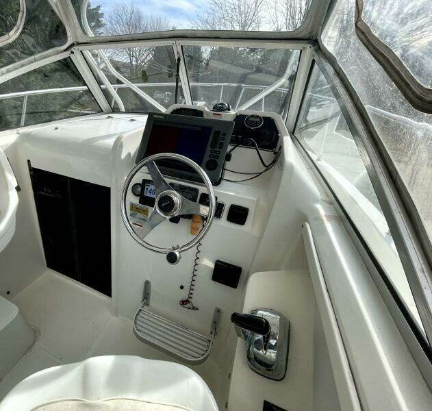 25ft Aquasport Yacht For Sale