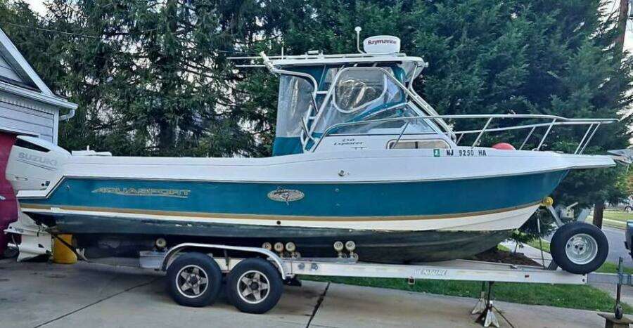 25ft Aquasport Yacht For Sale
