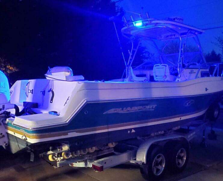 25ft Aquasport Yacht For Sale
