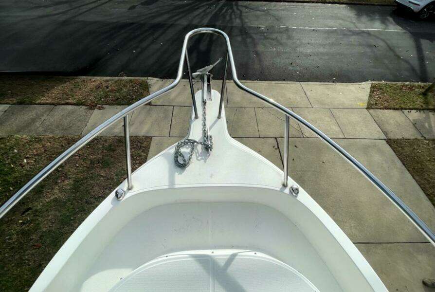25ft Aquasport Yacht For Sale