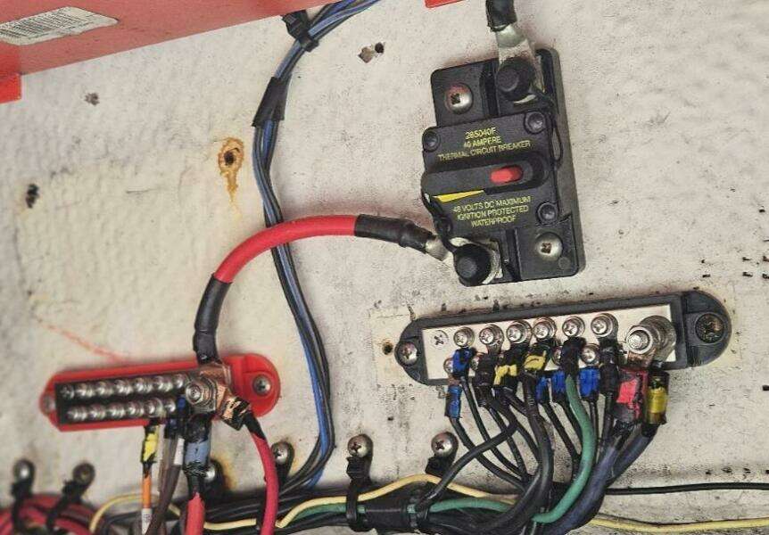 25ft Aquasport Yacht For Sale