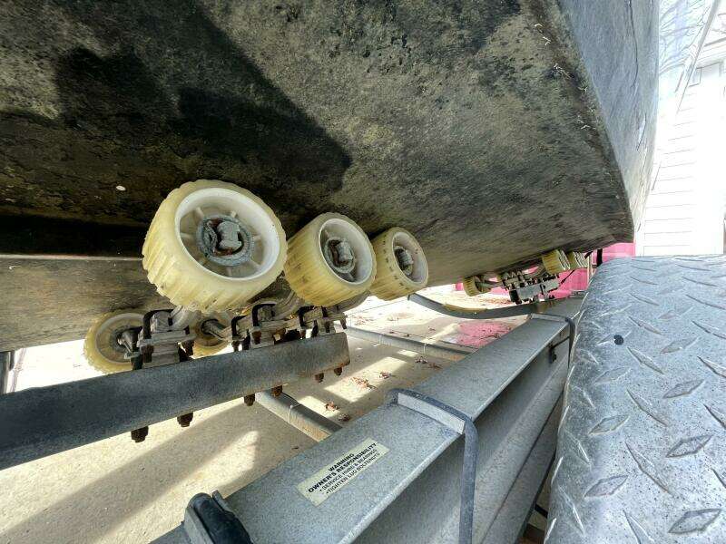 25ft Aquasport Yacht For Sale