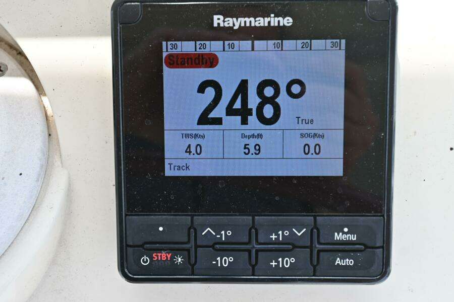 Mauri Jo 33ft Beneteau Yacht For Sale