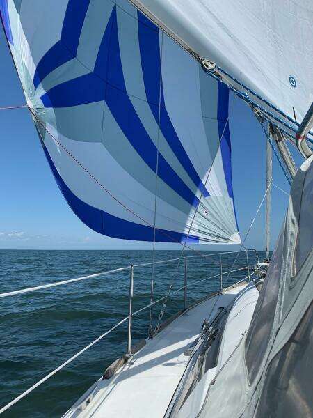 Mauri Jo 33ft Beneteau Yacht For Sale