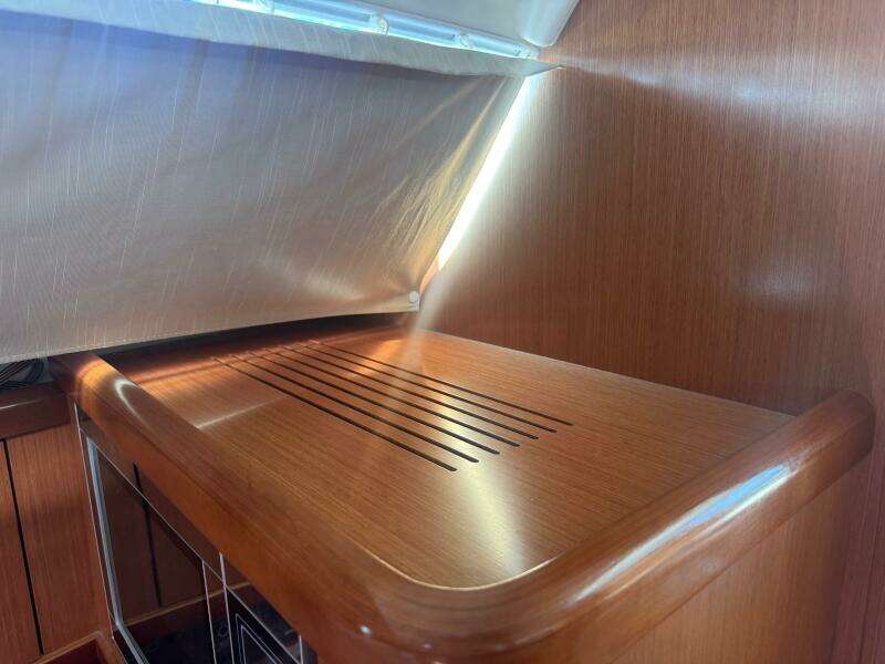 Mauri Jo 33ft Beneteau Yacht For Sale
